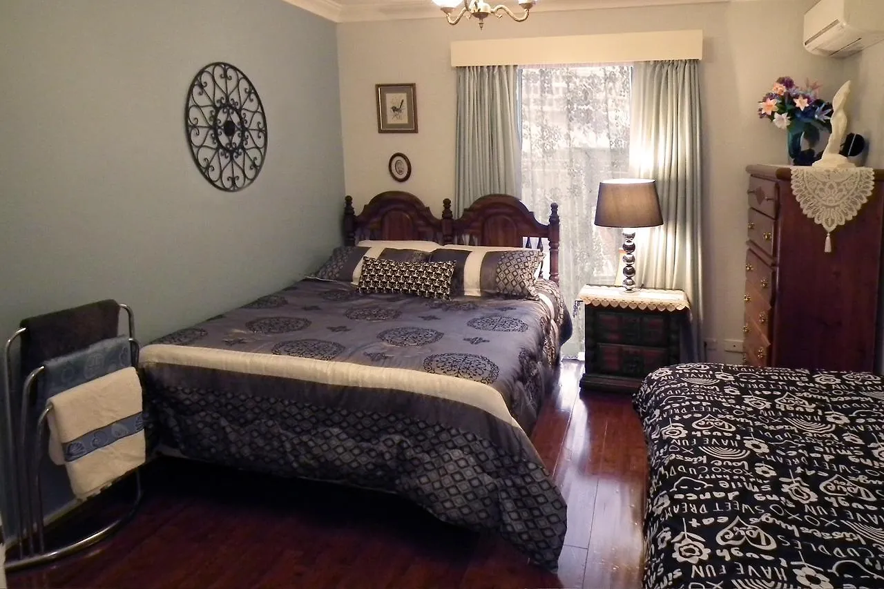 The Spanish Guesthouse For Rooms Only Perth Bed & Breakfast